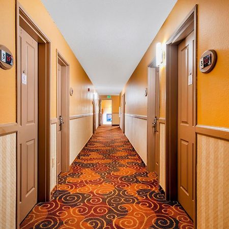 Oyo Hotel Castle Rock Co Downtown Εξωτερικό φωτογραφία